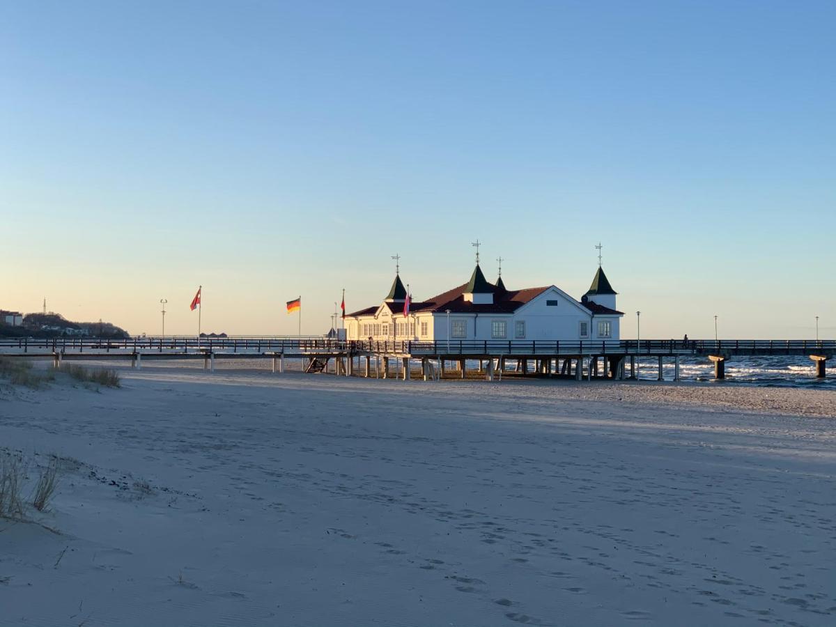Strandhaus Ahlbeck 제바트헤링스도르프 외부 사진